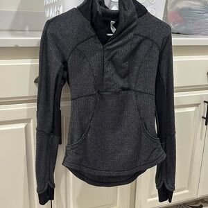 Lululemon 1/2 Zip Base Runner